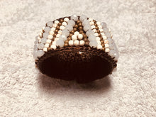 Carica l'immagine nel visualizzatore di Gallery, Bracciale a molla tipo geometrico