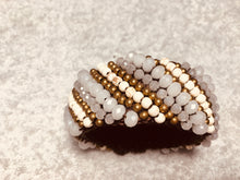 Carica l'immagine nel visualizzatore di Gallery, Bracciale a molla tipo geometrico