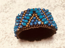 Carica l'immagine nel visualizzatore di Gallery, Bracciale a molla tipo geometrico