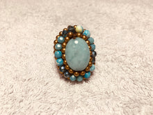 Carica l'immagine nel visualizzatore di Gallery, Anello ovale pietre e cristalli