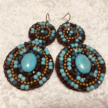 Carica l'immagine nel visualizzatore di Gallery, Orecchini doppio cerchio