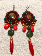 Carica l'immagine nel visualizzatore di Gallery, Orecchini ovali con pendagli