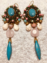 Carica l'immagine nel visualizzatore di Gallery, Orecchini ovali con pendagli