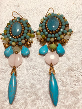 Carica l'immagine nel visualizzatore di Gallery, Orecchini ovali con pendagli