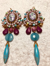 Carica l'immagine nel visualizzatore di Gallery, Orecchini ovali con pendagli