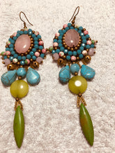 Carica l'immagine nel visualizzatore di Gallery, Orecchini ovali con pendagli