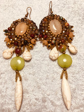 Carica l'immagine nel visualizzatore di Gallery, Orecchini ovali con pendagli