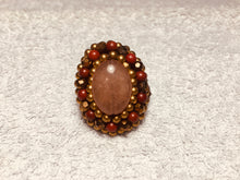 Carica l'immagine nel visualizzatore di Gallery, Anello ovale pietre e cristalli