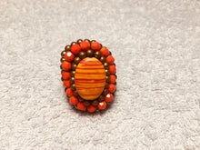 Carica l'immagine nel visualizzatore di Gallery, Anello ovale pietre e cristalli