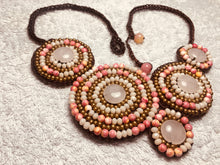 Carica l'immagine nel visualizzatore di Gallery, Collana asimmetrica