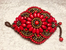 Carica l'immagine nel visualizzatore di Gallery, Bracciale allacciato semirigido