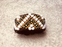 Carica l'immagine nel visualizzatore di Gallery, Bracciale a molla tipo geometrico