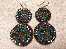 Carica l'immagine nel visualizzatore di Gallery, Orecchini doppio cerchio