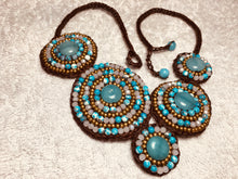 Carica l'immagine nel visualizzatore di Gallery, Collana asimmetrica